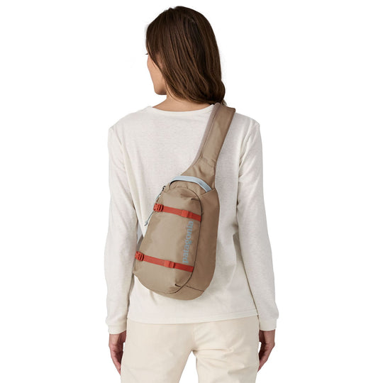 Patagonia Atom Sling 8L Seabird Grey Image 03