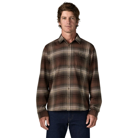 Patagonia Men's Long-Sleeved Lightweight Fjord Flannel Shirt Melting Ombre: Den Brown Image 02