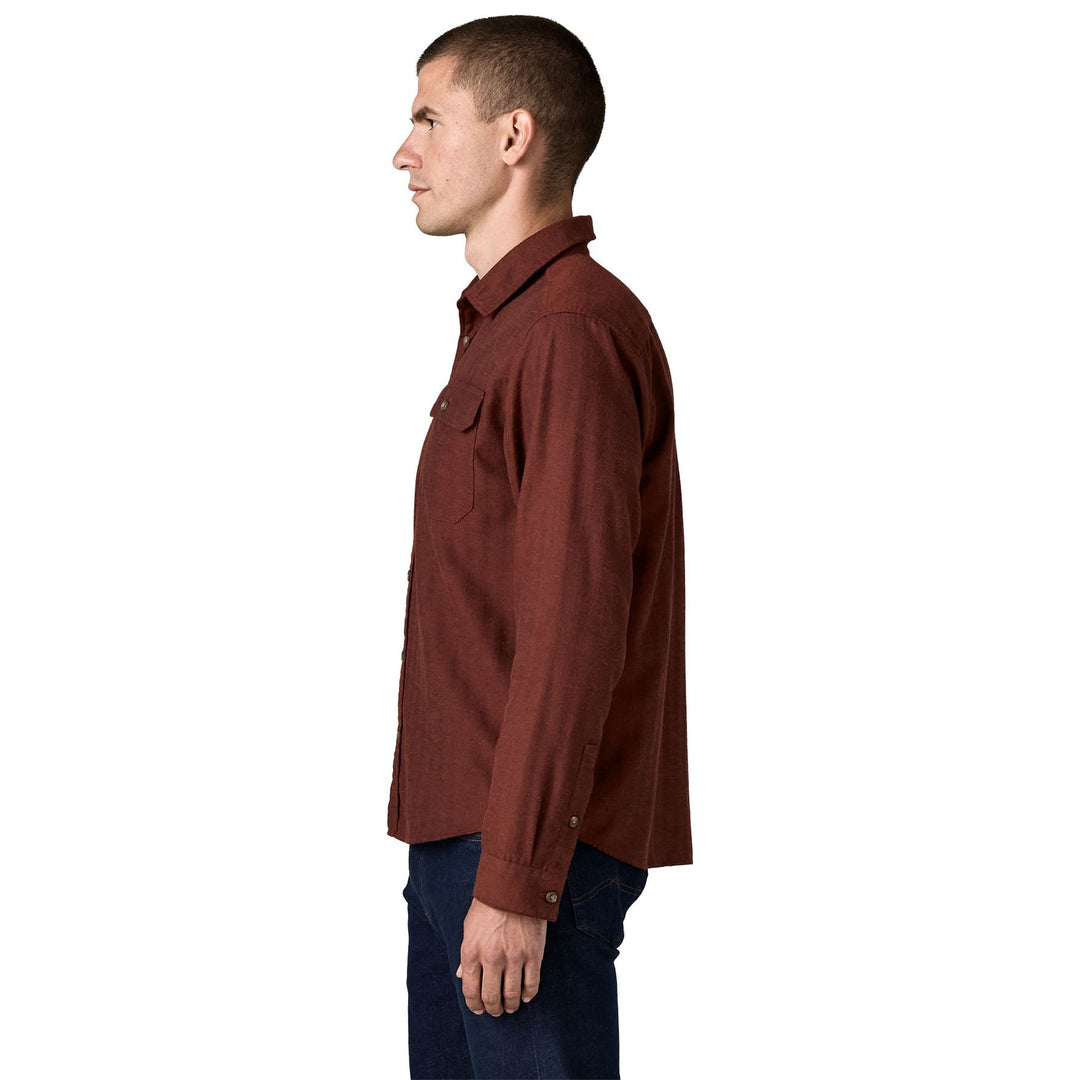 Patagonia Men's Long-Sleeved Lightweight Fjord Flannel Shirt Mirror Weave: Rusty Red Image 03