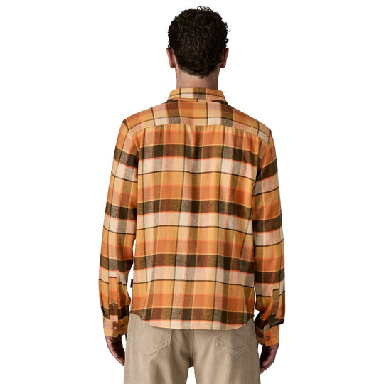 Patagonia Men's Long-Sleeved Lightweight Fjord Flannel Shirt Rocky: Otter Brown Image 03
