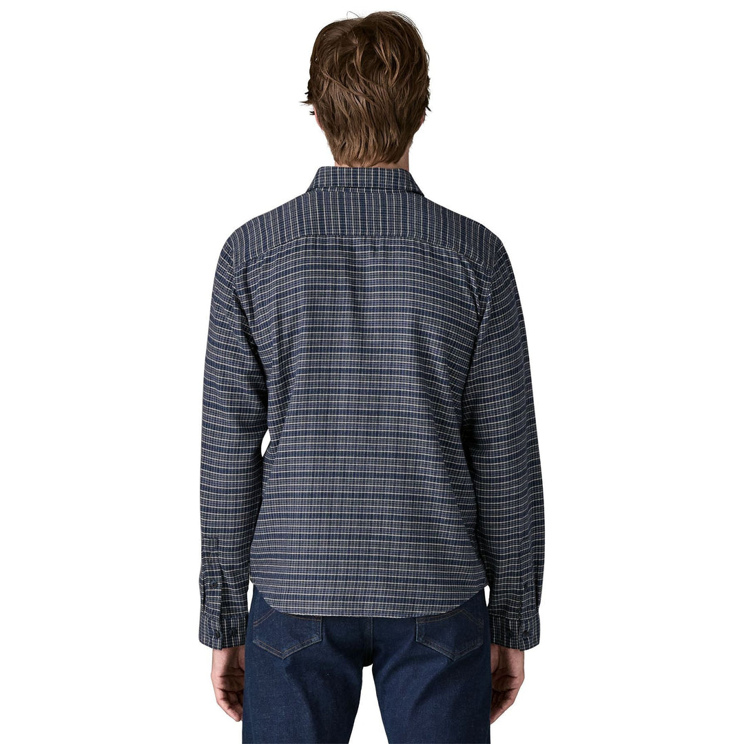 Patagonia Men's Long-Sleeved Lightweight Fjord Flannel Shirt Tracks: Sunken Blue Image 03