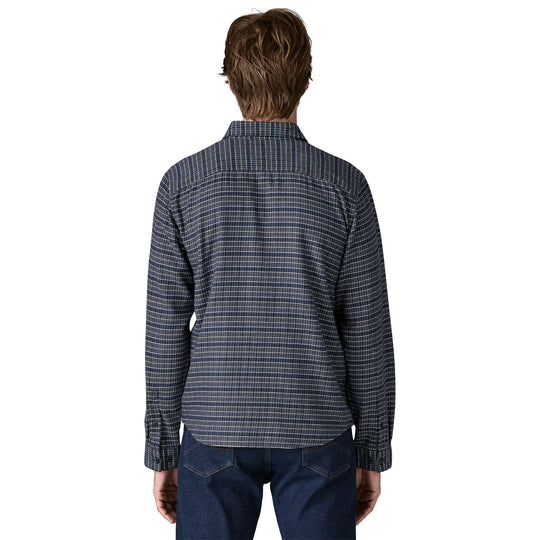 Patagonia Men's Long-Sleeved Lightweight Fjord Flannel Shirt Tracks: Sunken Blue Image 03