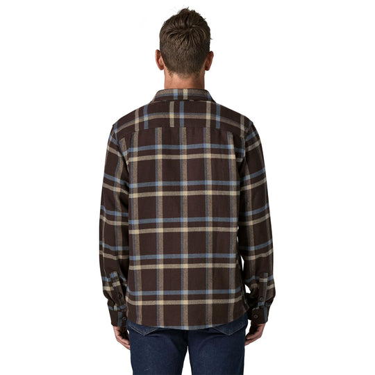 Patagonia Men's Fjord Flannel Shirt Crossing: Den Brown Image 04
