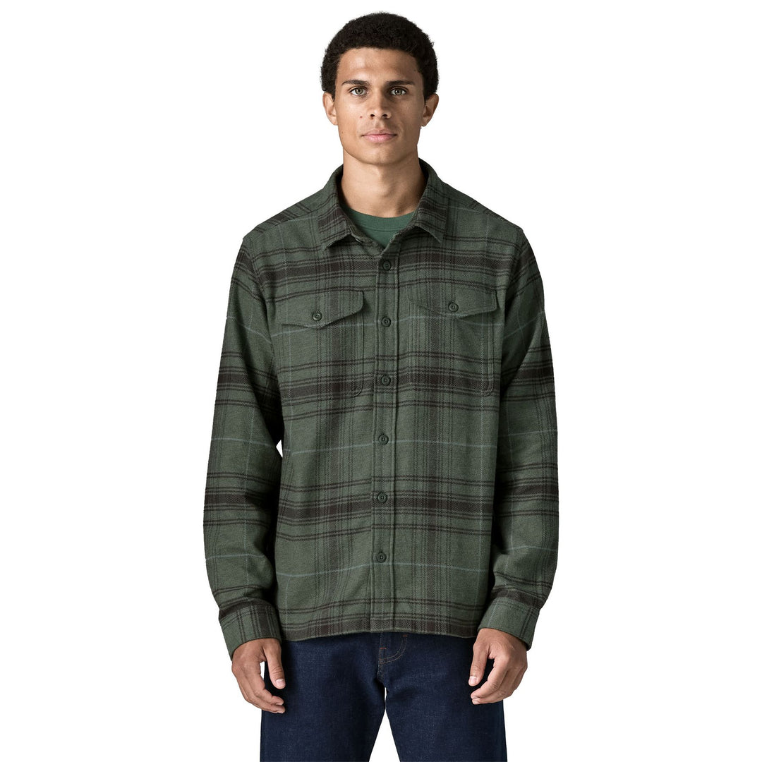 Patagonia Men's Fjord Flannel Shirt Dissolve: Treeline Green Image 02