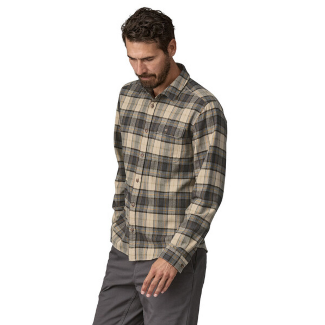 Patagonia Men's Long-Sleeved Lightweight Fjord Flannel Shirt - Spotter: Forge Grey Sale