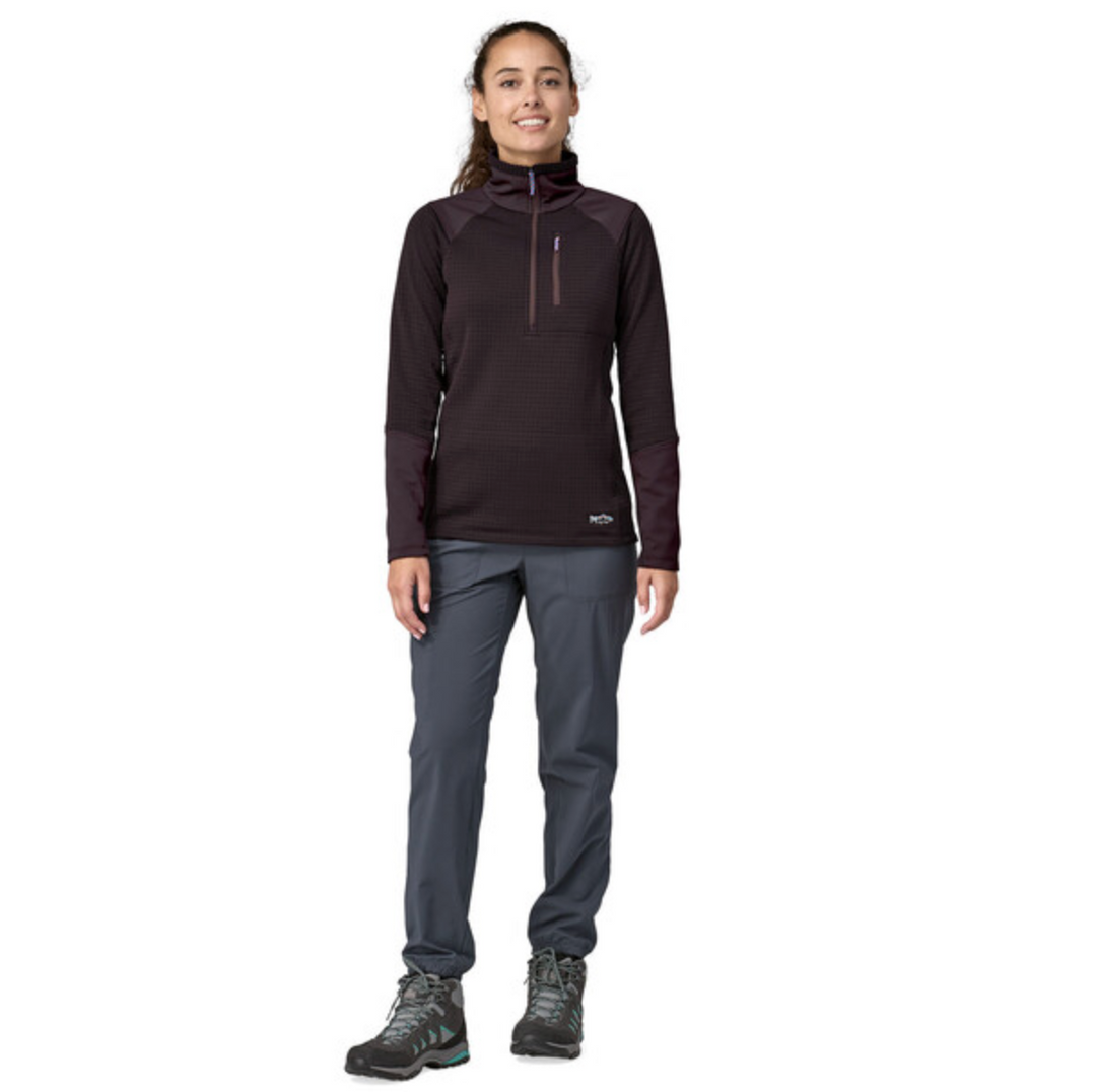 Patagonia Women's Long-Sleeved R1® Fitz Roy Trout 1/4-Zip - Obsidian Plum