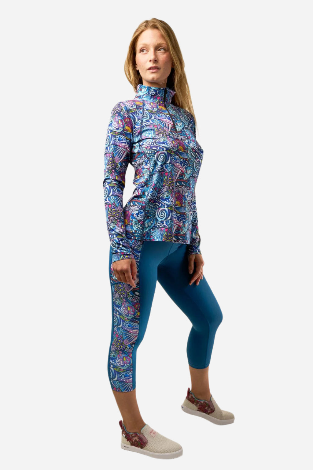 Enchanted Grayling Pocket Capri Leggings