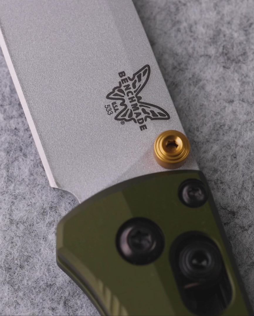 Benchmade Mini Bugout Woodland Green Aluminum | S90V | Drop-Point