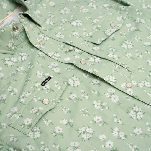 Poncho Outdoors The Bat Masterson Men's Short Sleeve Shirt - Green Daisy Floral Print