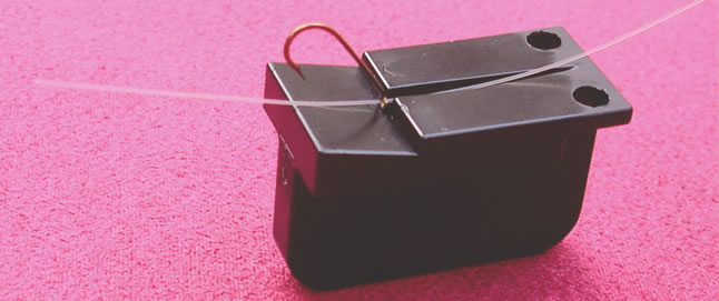 20/20 Magnetic Tippet Threader with D-Ring - Fly Fishing – Ed's Fly Shop