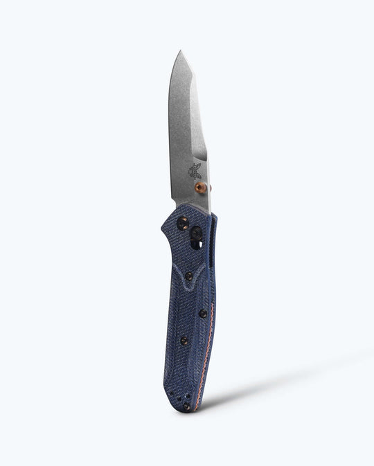 Benchmade 945-04 Mini Osborne denim micarta, open vertical